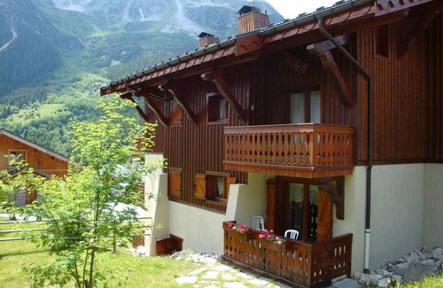 Pralognan-la-Vanoise Apartment | 3-room apartment with terrace near slopes