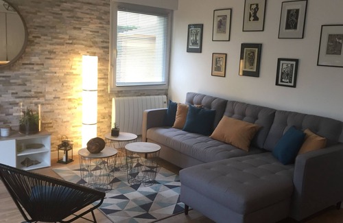 Villenave-d'Ornon Condo | 3 room apartment with terrace and private garden