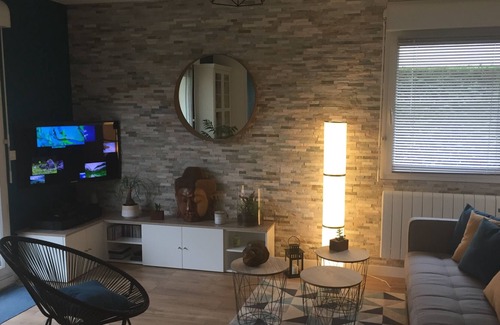 Villenave-d'Ornon Condo | 3 room apartment with terrace and private garden