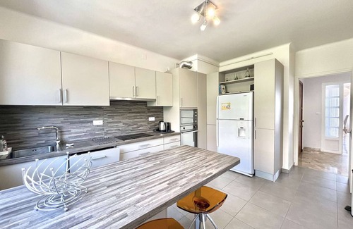 Ajaccio Apartment | 3-room apartment, 2 bedrooms, sleeps 4 in Ajaccio