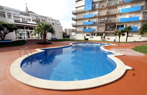 Santa Margarida Apartment | 3-room apartment, 61 m², air-conditioned, 1st floor, swimming pool, 4-6 pers.