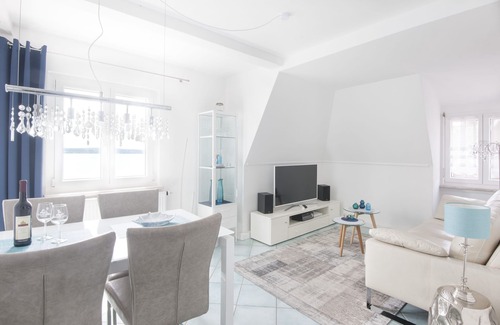 Meersburg Apartment | 3-room apartment directly on the lake promenade
