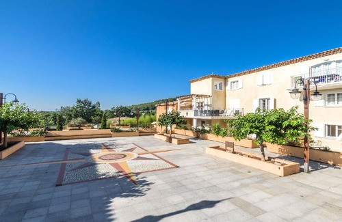 Callian Apartment | 3 room apartment - Domaine de Camiole * in Callian in the var