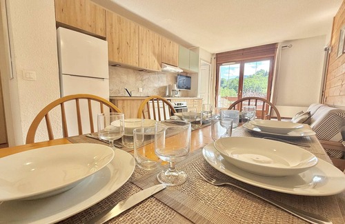 Flumet Apartment | 3-room Apartment Flumet - 6 pax, pool, parking