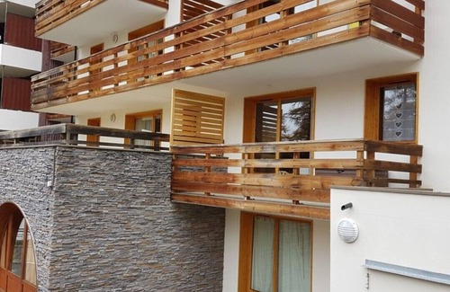 Les Claux Apartment | 3-room apartment for 5 people