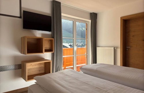 Filzmoos Bed & Breakfast | 3 room apartment no. 1 - Alt Filzmoos, The Anja