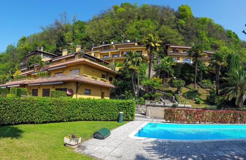 Maccagno Apartment | 3-room apartment with large sunny balcony, pool & dream lake view