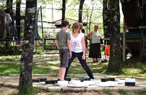 Dienne Cabin | 3-room caravan sleeps 4