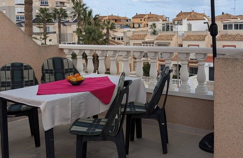 Torrevieja Apartment | 3 room penthouse apartment, roof terrace+balcony, sea view, sun, pool and garden