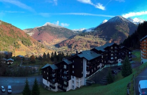 Saint-Jean-dʼAulps Apartment | 3-room ski-in/ski-out with balcony in Saint-Jean-d'Aulps