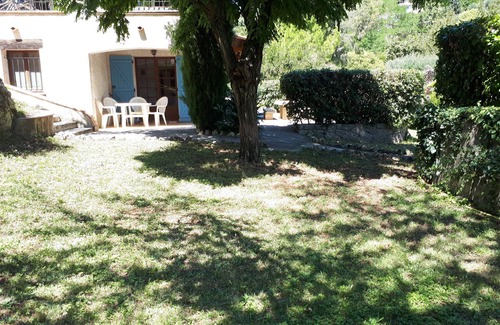 Grasse Apartment | 3-room villa with garden.