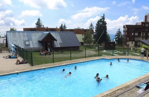 Prapoutel Apartment | 3 Rooms 6 People 1 baby