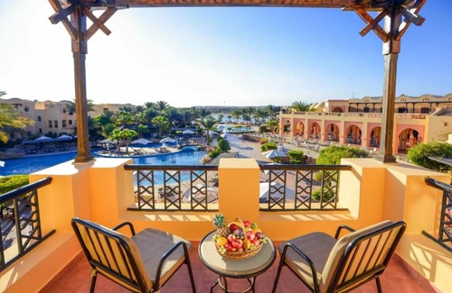 El Quseir Hotel | 3 Rooms l Adults-Only Getaway with Spa, Lagoon Pool, Yoga & Coral Reefs Nearby