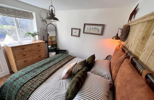 Pontsticill House | 3-Rustic Escape - Firepit - BBQ & Pizza Oven