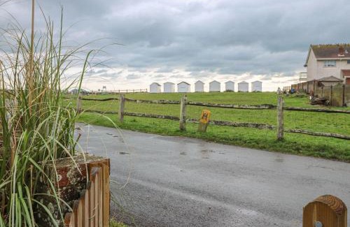 Pevensey House | 3 Seaview Cottages