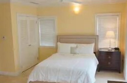 Cotton Ground House | 3 Spacious Spaces w/ Beachfront Accommodation! Comes w/ FREE Parking and Pools!