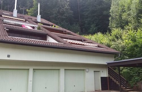 Schwanheim Apartment | 3 star 50sqm apartment Amsel's nest, private 25sqmterrasse, Wi-Fi, garage incl.