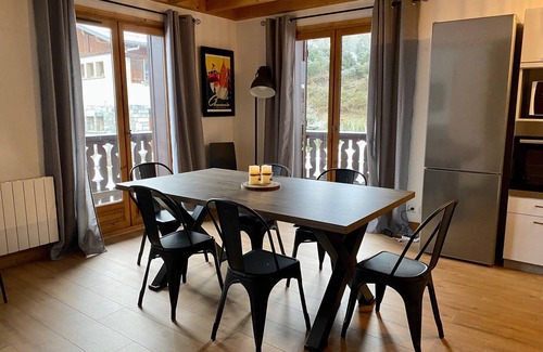 Les Houches Apartment | 3-star apartment 10 minutes from Chamonix with views of Mont Blanc