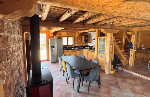 Cordon Ski Chalet | 3-star chalet for 15 on the ski slopes