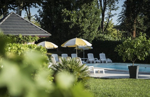 Salies-de-Bearn Apartment | 3-star family residence T2 air-conditioned floor with heated swimming pool