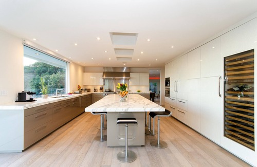 Hollywood Hills House | 3 Story 4 bedroom Hilltop Mansion with View of the City