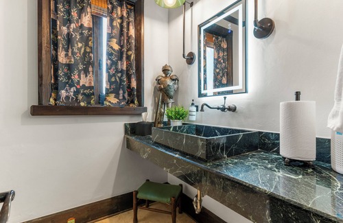 Maple Ridge Other | 3 Story Castle Gathering Place Tulsa with Hot Tub/Mini Golf