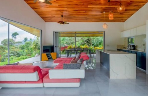 Ciudad Cortes House | 3 suites-Large pool-Ojochal-Private-Easy access