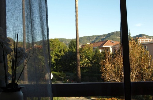Sanary-sur-Mer Apartment | 3* T3 apartment with parking near town center