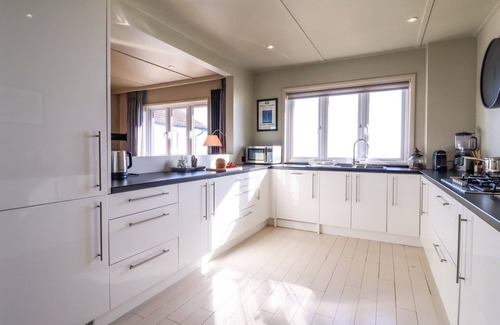 Thorpeness Cottage | 3 TINKERS END, pet friendly in Thorpeness