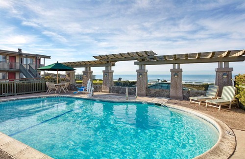 San Simeon Hotel | 3 Units | Experience Scenic Oceanfront View from Outdoor Firepit