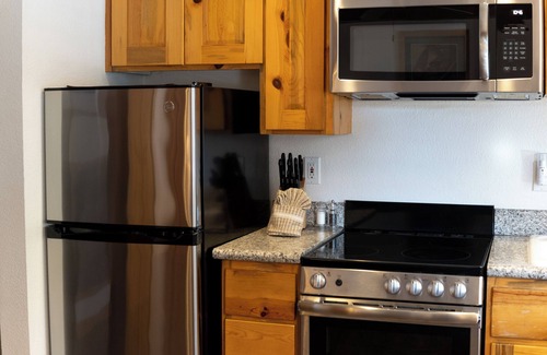 Tahoya Shores Hotel | 3 Units | Pool, Hot Tub & Free Parking | Tahoe Vista Lakefront