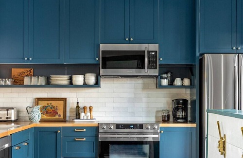 Nashville Apartment | 3-West: Luxe 3BR in Downtown Nashville, IN w/Rooftop Patio