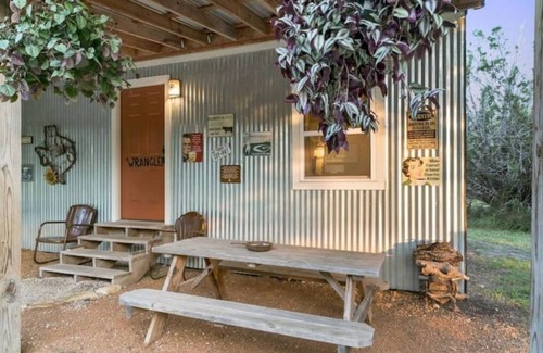 Bandera Cabin | #3~Wrangler~Bandera Tin Star~Bandera, TX.~Country
