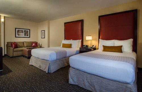 Dupont Circle Hotel | 3 x Deluxe Double Double Rooms at Beacon Hotel & Corporate Quarters