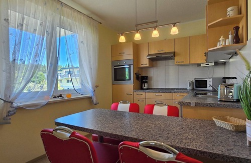 Gelbensande Apartment | 3-zi.-fewo mit 2 Schlafzimmern, 2 Bädern, 2 Balkonen für 4 Personen