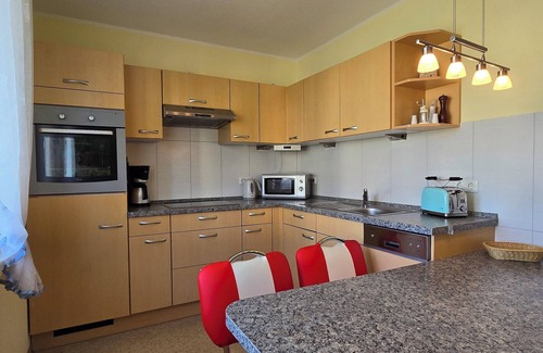 Gelbensande Apartment | 3-zi.-fewo mit 2 Schlafzimmern, 2 Bädern, 2 Balkonen für 4 Personen