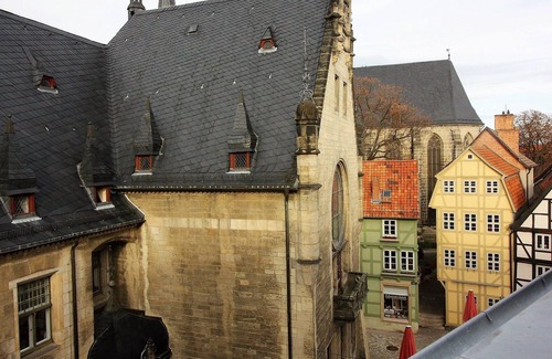 Quedlinburg Condo | 3 Zimmer Apartment am Rathaus mit Erker - Direkt im Zentrum