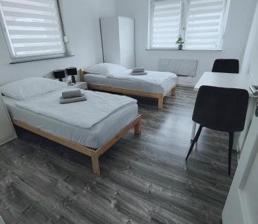 Muersbach Apartment | 3 Zimmer Wohnung in Altendorf