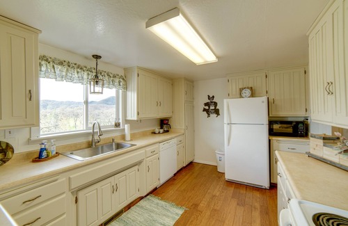 Upper Lake House | 30-Acre Witter Springs Ranch w/Barn & Views!