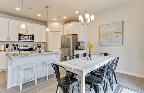 Lehi House | 30+ Day Discount! Pets! Great Location! Garage!