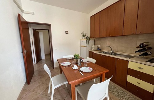 Tre Fontane House | [30 meters from the sea ] AC | BBQ | Outdoor area