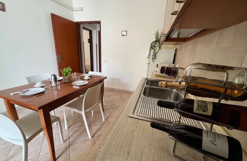 Tre Fontane House | [30 meters from the sea ] AC | BBQ | Outdoor area