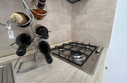 Tre Fontane House | [30 meters from the sea ] AC | BBQ | Outdoor area