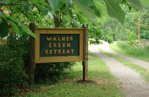 Pearisburg Cabin | 30 min from Blacksburg - Bear Foot Cabin on Walker Creek