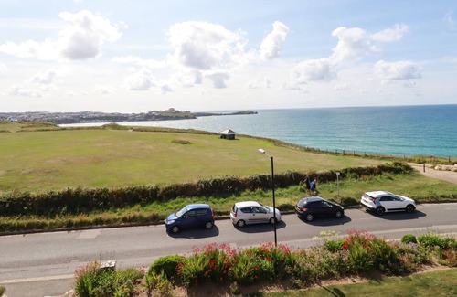 Lusty Glaze Apartment | 30 ONE LUSTY GLAZE, character holiday cottage in Newquay