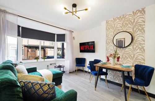 Castleford Apartment | 30 percent off! Stylish Yorkshire Apartment - Sleeps 5