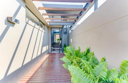 Shaka's Rock Apartment | 30 Tahari Coastal Estate