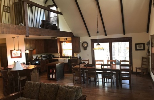 Sunriver House | 300' feet of River Frontage on the Fall River - Relax & Reconnect with Nature!