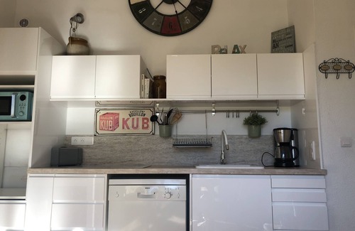 La Croix-Valmer Apartment | 300 mt de la mer à Pied, Appartement de 40 mt Baigné de Lumière