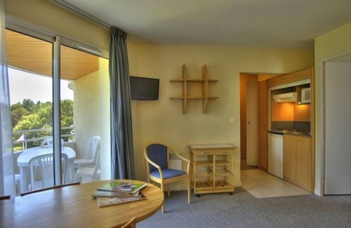 Saint-Jean-de-Monts Condo | 300m de la Plage ! Appart avec accès Piscine + Spa